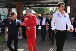 Christian Horner, directeur d'équipe Red Bull Racing, Toto Wolff, directeur d'équipe Mercedes AMG F1 et Maurizio Arrivabene, directeur d'équipe Ferrari