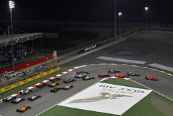 Start: Sebastian Vettel, Ferrari SF71H leads