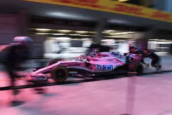 Force India F1 pit stop practice