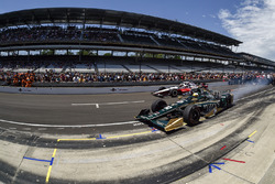Graham Rahal, Rahal Letterman Lanigan Racing, Honda, Ed Carpenter; Ed Carpenter Racing, Chevrolet