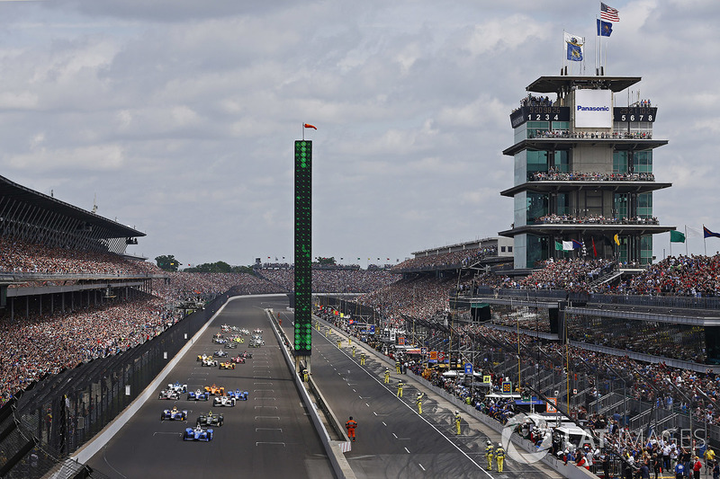 В этом году в Индианаполисе проходила 101-я Indy 500 – в историю она наверняка войдет как гонка с одной из самых интригующих предысторий и невероятной развязкой.