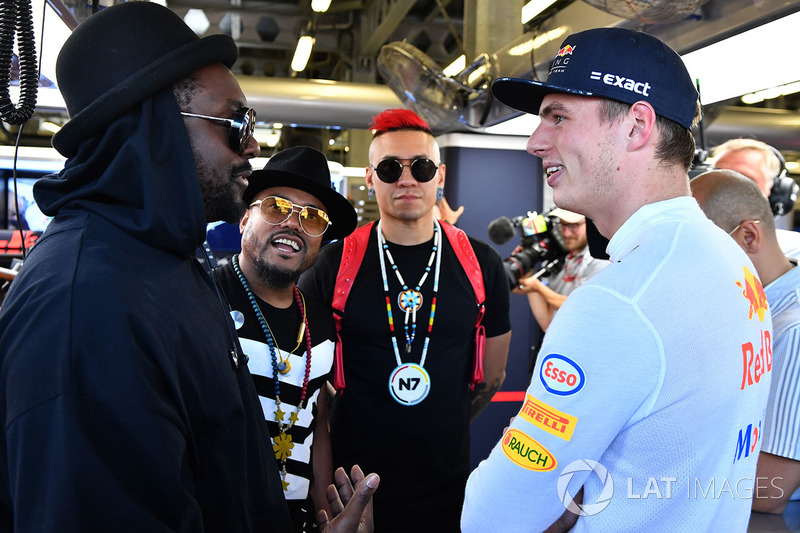 Макс Ферстаппен, Red Bull Racing, William, гурт Black Eyed Peas