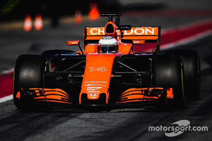 18: Fernando Alonso, McLaren MCL32: 1min22s598, ultramacios. Dia 3 (101 voltas)