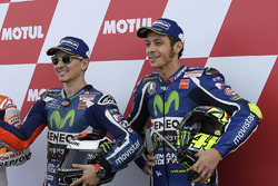 1. Jorge Lorenzo, Yamaha Factory Racing, 3. Valentino Rossi, Yamaha Factory Racing