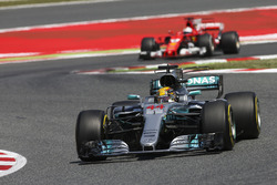 Льюіс Хемілтон, Mercedes AMG F1, Себастьян Феттель, Ferrari