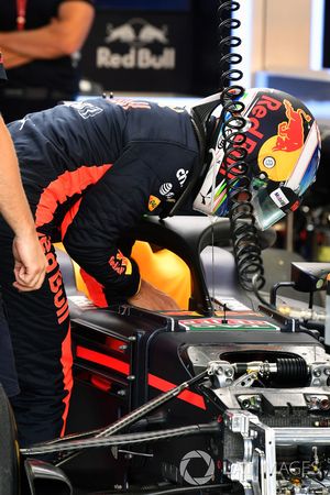 Daniel Ricciardo, Red Bull Racing RB13 y el halo