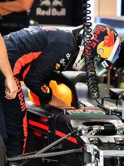Daniel Ricciardo, Red Bull Racing RB13 ve halo