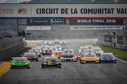 Start: Loris Spinelli, Antonelli Motorsport leads