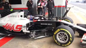 El Haas VF-20, en el Circuit de Barcelona