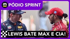 Lewis NÃO DÁ CHANCE a rivais e vence SPRINT! Oscar 2º e Max 3º. BORTOLETO ATINGIDO! Porsche e NASCAR