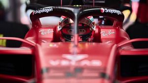 Carlos Sainz estrena el Ferrari F1-75 en Barcelona