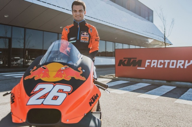 Dani Pedrosa besucht erstmals KTM: