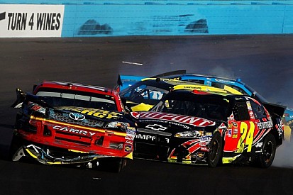 Bowyer and Gordon incident causes fist-cuffs at PIR - video