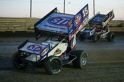 Schatz perseveres to score first win of 2015 World of Outlaws Sprint Car Series season