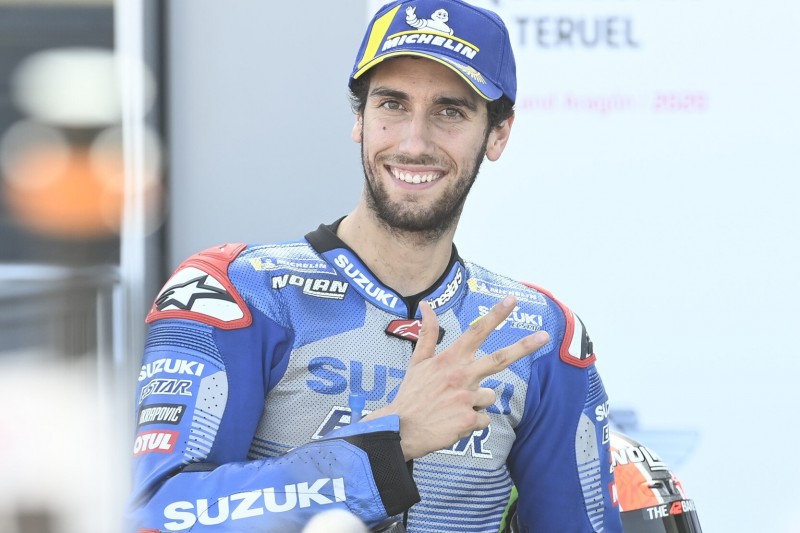 Eventuelle Schulteroperation: Alex Rins lässt sich in Barcelona untersuchen