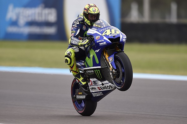 Rossi: "M&aacute;rquez siempre apuesta a todo o nada"
