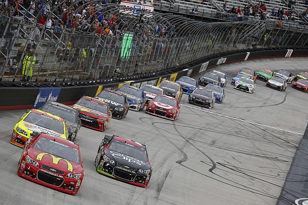 McMurray se da la vuelta antes de Talladega