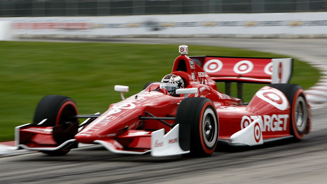 Scott Dixon domina la strana gara di Detroit