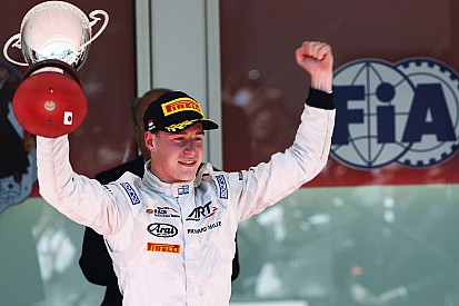 GP2: Vandoorne vence a Rossi en Mónaco