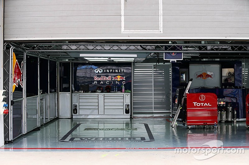 Red Bull Racing pit garagem for Mark Webber, Red Bull Racing