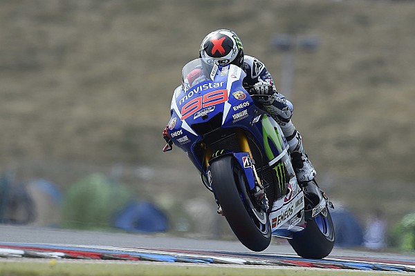 Lorenzo muestra un gran ritmo en el warm-up