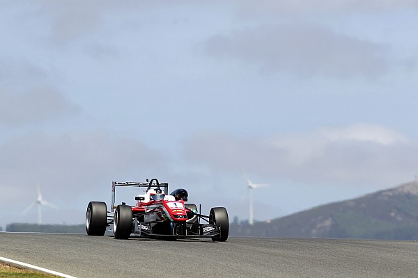 Rosenqvist vence segunda prova e dorme na liderança