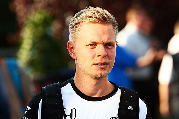 Magnussen pede chance como titular e elogia a Haas