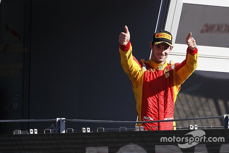 Vencedor corrida 1 Alexander Rossi, Racing Engineering