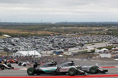 Wolff belooft 'vrij racen op volle kracht' voor Hamilton en Rosberg