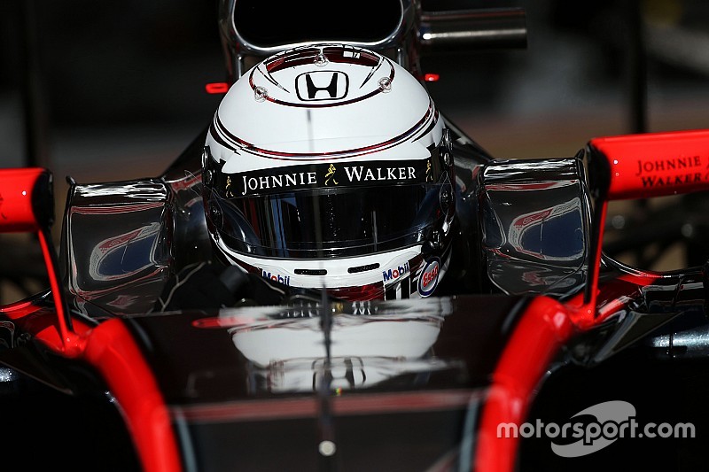 Kevin Magnussen, McLaren MP4-30 test- en reservecoureur