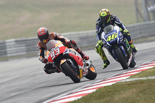 Buscan que Rossi y Márquez firmen la pipa de la paz