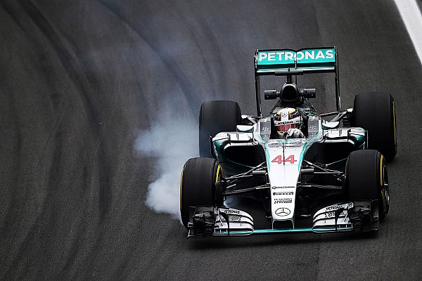 Hamilton dribla quebra e rodada para liderar último treino
