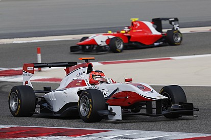 Ocon scoort pole en leiding in GP3-kampioenschap