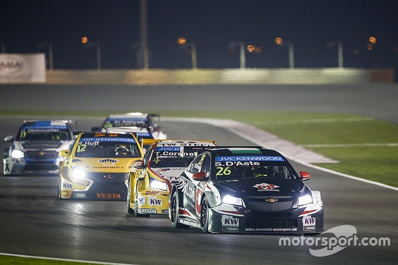 Tom Coronel: 'Twee opties voor WTCC in 2016'