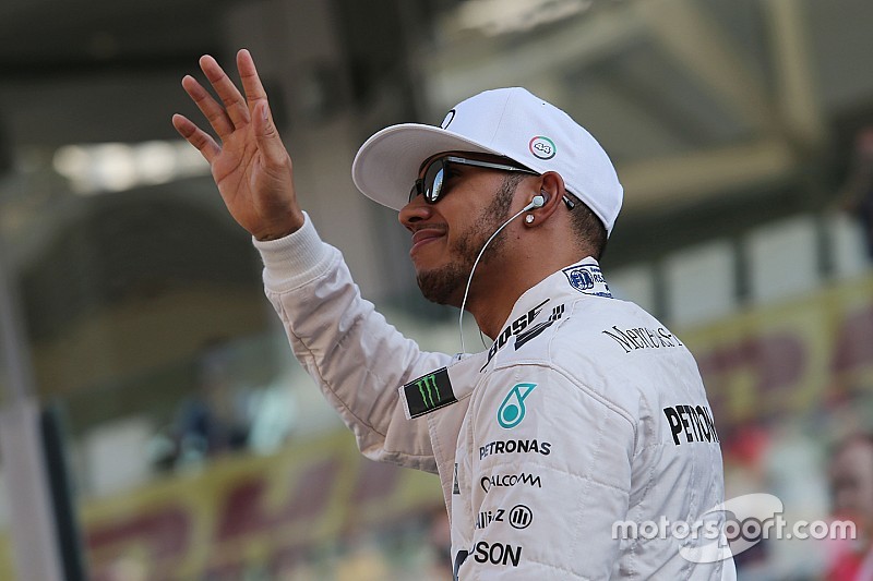 'Winst voor Rosberg in slotraces motiveert me alleen maar' - Hamilton