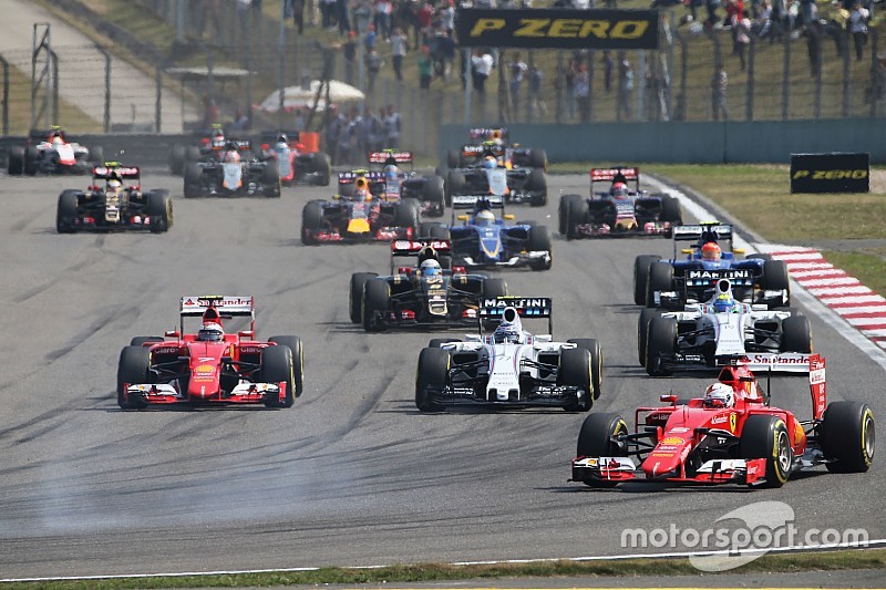 F1 heeft geen kritiek nodig maar oplossingen - Prost