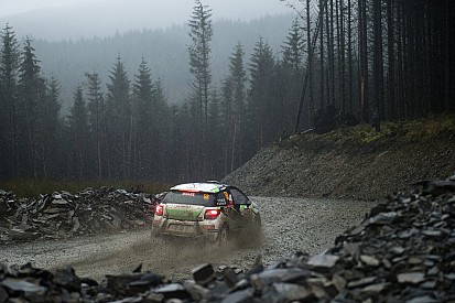 Loeb's team legt Folb vast voor debuutseizoen in rallysport
