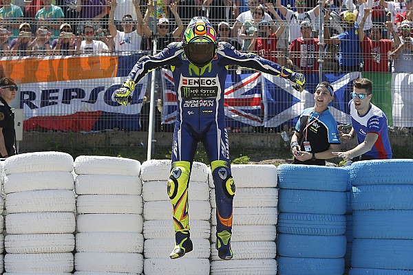 'VR, &iexcl;por la sigla de los siglos!', la columna de Ernest Riveras