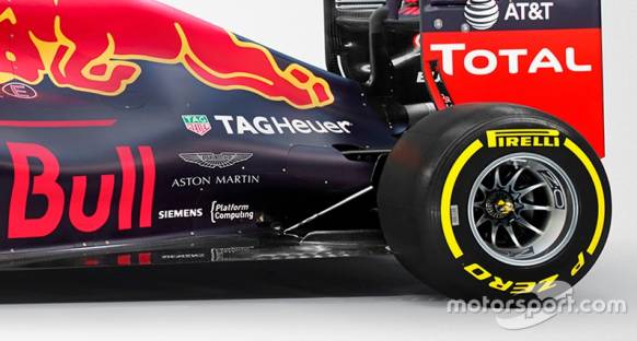 Aston Martin: Formula 1'de pazarlama için bulunmuyoruz