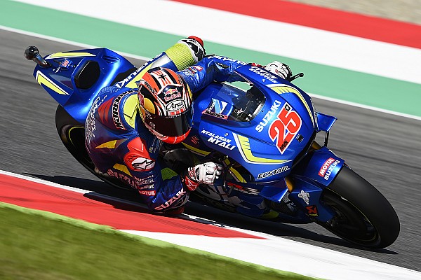 Vi&ntilde;ales marca la referencia por delante de Lorenzo y Rossi