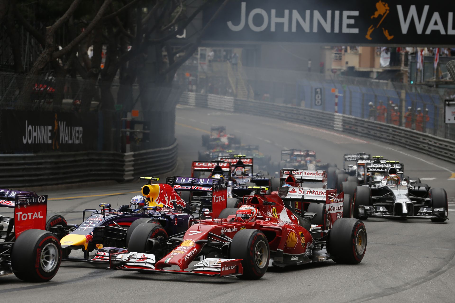 Ferrari: Räikkönen dobogós helyezést bukott Chilton miatt