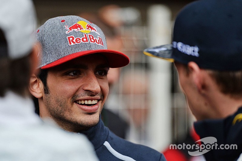 Carlos Sainz Jr., Scuderia Toro Rosso on the drivers parade