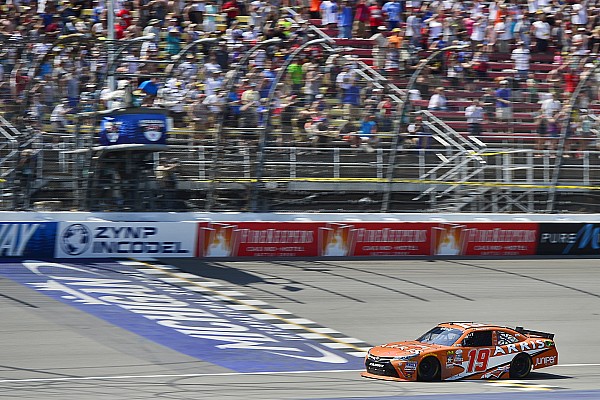 Su&aacute;rez super&oacute; muchos obst&aacute;culos hasta vencer en NASCAR