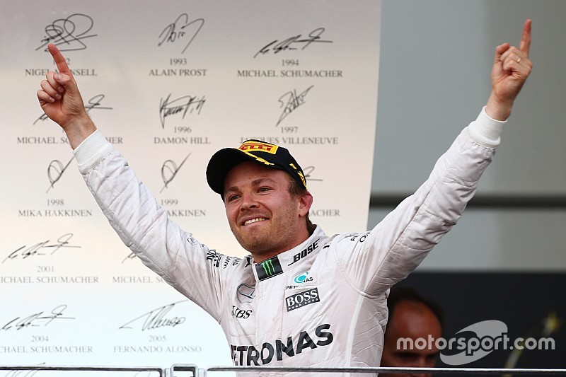 1st place Nico Rosberg, Mercedes AMG Petronas F1 W07