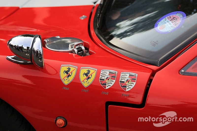24h Le Mans: Duell Ford vs. Ferrari auf und neben der Strecke