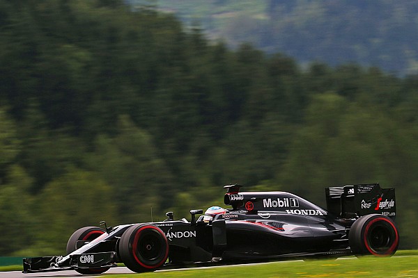 Alonso se diz frustrado com "erro prim&aacute;rio" da McLaren