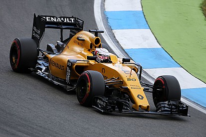 Magnussen tête baissée vers un avenir encore incertain
