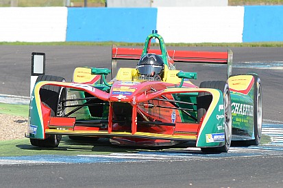 Video: Die besten Szenen vom Test der Formel E in Donington