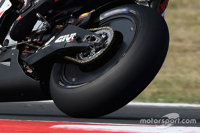 Ducati: ecco il cerchio carenato posteriore. Serve solo all'aero?