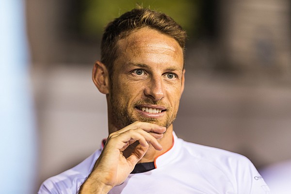 Button califica a McLaren como la cuarta fuerza en Singapur